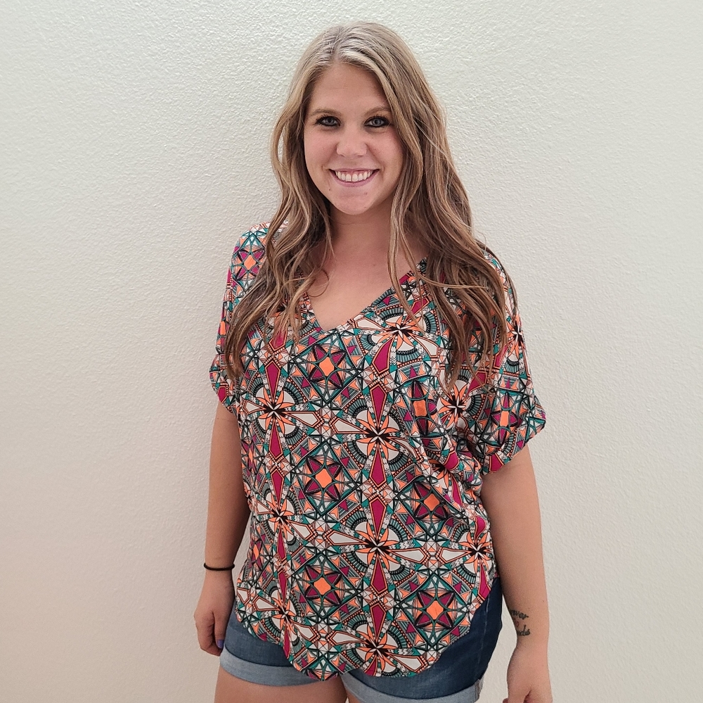 LUSH Tunic Top - Picture 2 of 8